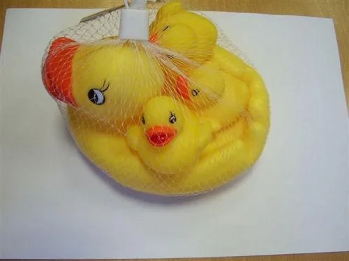 Set di giocattoli da bagno – ‘Duck family' — foto 2 dell'alert 0496/07