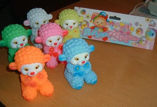 Set di giocattoli spremevoli – Set di giocattoli spremevoli, squeaky 6 colori diversi in forma di 1) pesce, 2) agnelli e 3) automobili — foto 3 dell'alert 0224/08