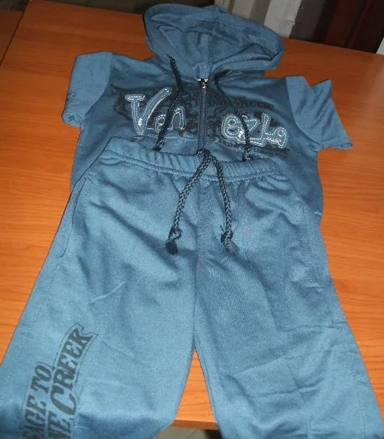 Set di indumenti per bambini (Tingba)