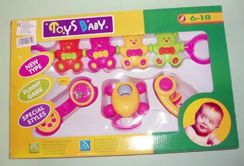 Set di sonagli a forma di 4 orsetti di peluche, un auricolare e una macchina (Toy Baby)