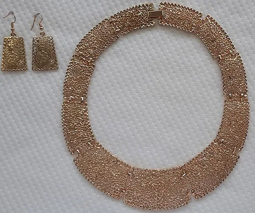 Set di gioielli «Set necklace and earrings» (Sy fashion)