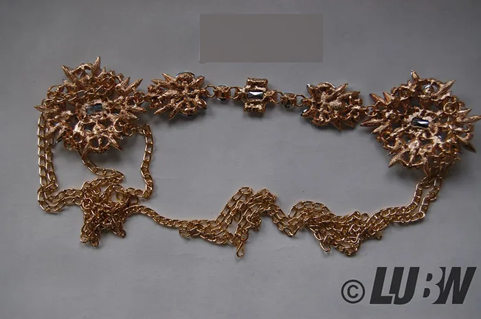 Collana «Sethexy Boho Strass Halskette Kristall Brustkette Funkelnd Körperkette Sommer Strand Kör…» — foto 2 dell'alert INFO/00042/22