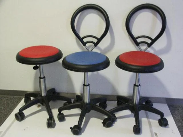 Sgabello a rulli – STAR — foto 1 dell'alert 1654/09