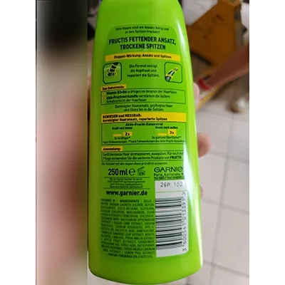 Shampoo «Shampoo rafforzante radici grasse punte secche» (Garnier)