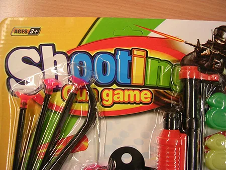 Set di pistole giocattolo «Shooting Gun Game» — foto 2 dell'alert A12/00122/21