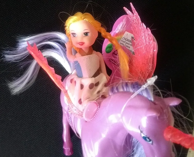 Set di bambole di plastica «Sicaly and Pegasus»