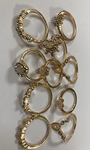 Anelli «Silvery and golden rings» — foto 2 dell'alert A12/01045/23