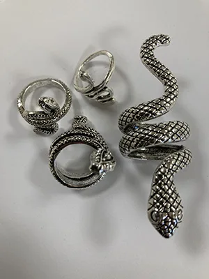 Anelli «Silvery and golden rings» — foto 4 dell'alert A12/01045/23
