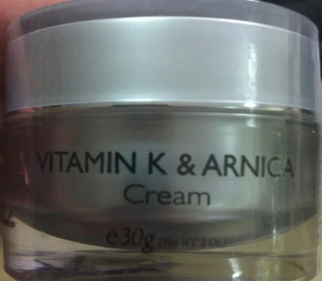Crema viso «Simetria Vitamin K &amp; Arnica Cream» — foto 1 dell'alert A12/1088/14
