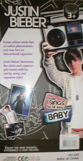 Giocattolo di plastica «Singing Justin Bieber» — foto 3 dell'alert A12/1192/13