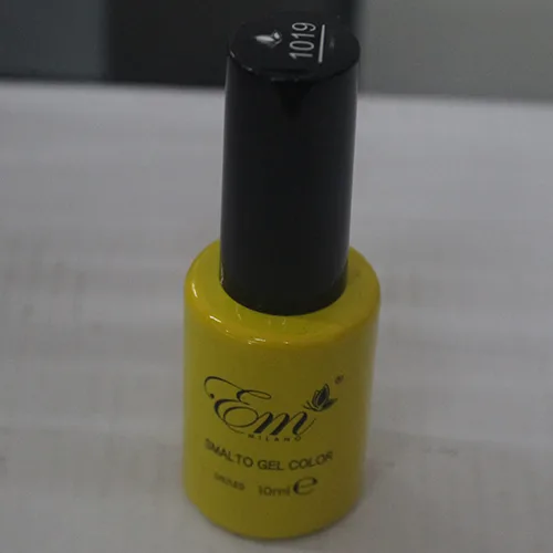 Vernice per unghie «Smalto gel color» (Em Milano ®)