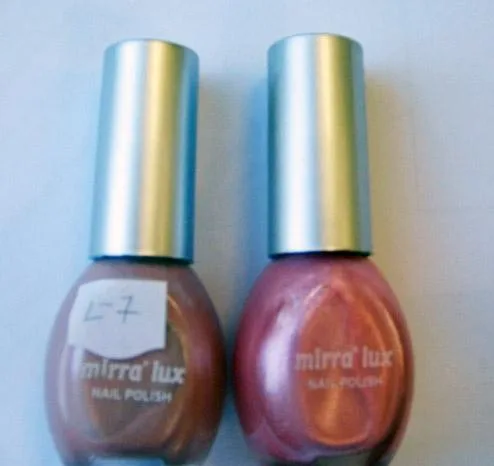 Smalto per unghie: 1) Mirra lux nail-lush 09, 2) Mirra lux nail-lush 19. — foto 1 dell'alert 1039/08