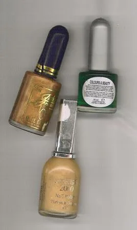 Smalto per unghie (Colours and Beauty)