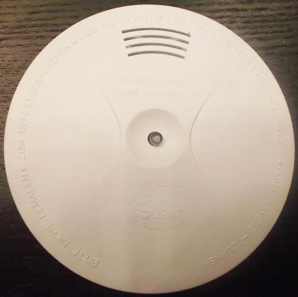 Rilevatore di fumo «Smoke Alarm» — foto 3 dell'alert A12/0158/16