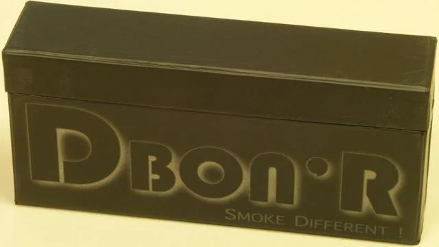 Kit di sigarette elettroniche «Smoke Different!» — foto 1 dell'alert A12/1997/13