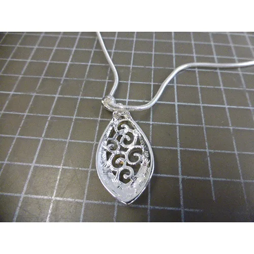 Collana «snake chain necklace with silver plating» — foto 4 dell'alert SR/00687/26
