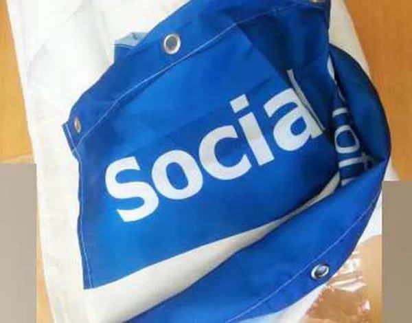 Tenda da doccia «Social Shower Curtain» — foto 1 dell'alert A12/1266/15
