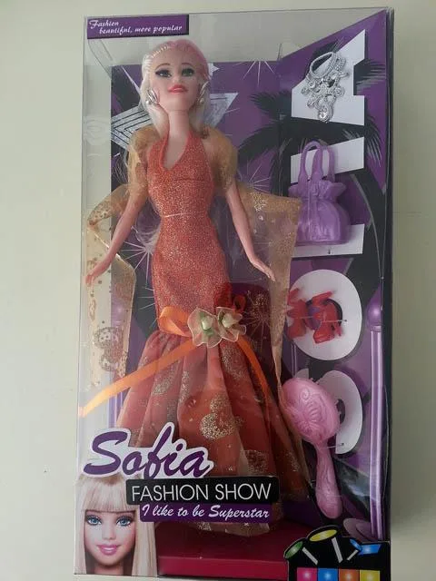 Bambola di plastica «Sofia, Fashion Show» (Wiky)