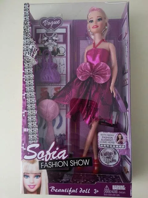 Bambola di plastica «Sofia, Fashion Show» — foto 2 dell'alert A12/1312/14