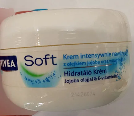 Crema idratante «Soft moisturising cream» — foto 1 dell'alert A12/02890/23