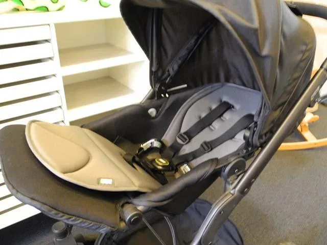 Passeggino «Sola City pushchair» (Mamas &amp; Papas)