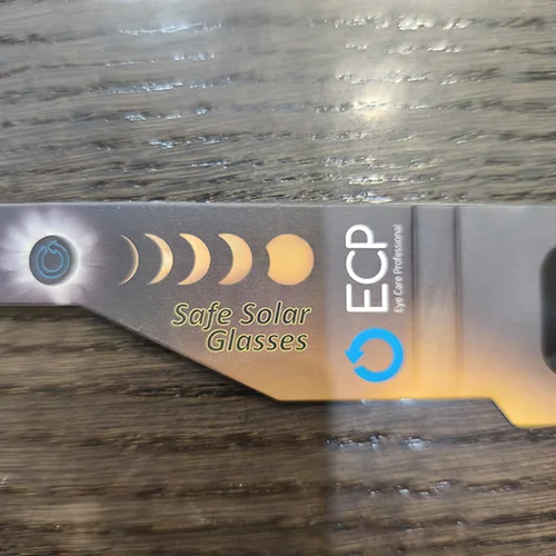 Occhiali da eclissi solare «Solar Safe Glasses» — foto 2 dell'alert OR/00103/26