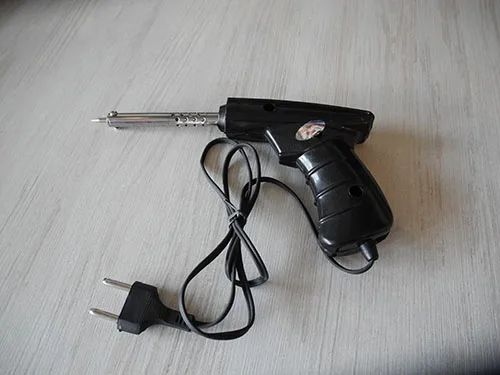 Ferro da saldatura «Soldering iron» — foto 1 dell'alert A12/02485/23
