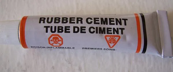 Soluzione di gomma in un kit di riparazione di biciclette — foto 3 dell'alert 1088/08