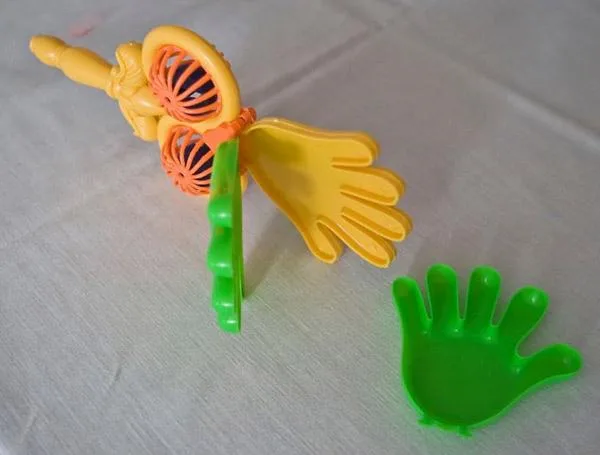 Sonaglio di plastica (Funny toys)