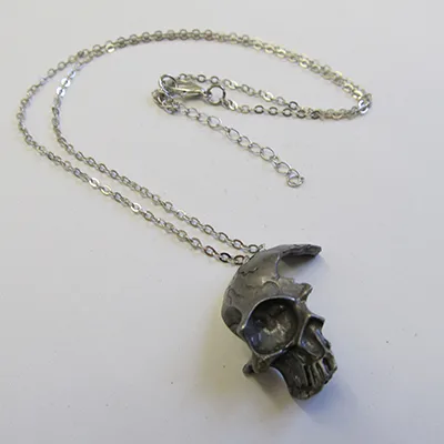 Collana «southbankstore Halskette mit Totenkopf-Anhänger, gebrochen, beschädigt, für Männer und F…» — foto 1 dell'alert A12/03188/24