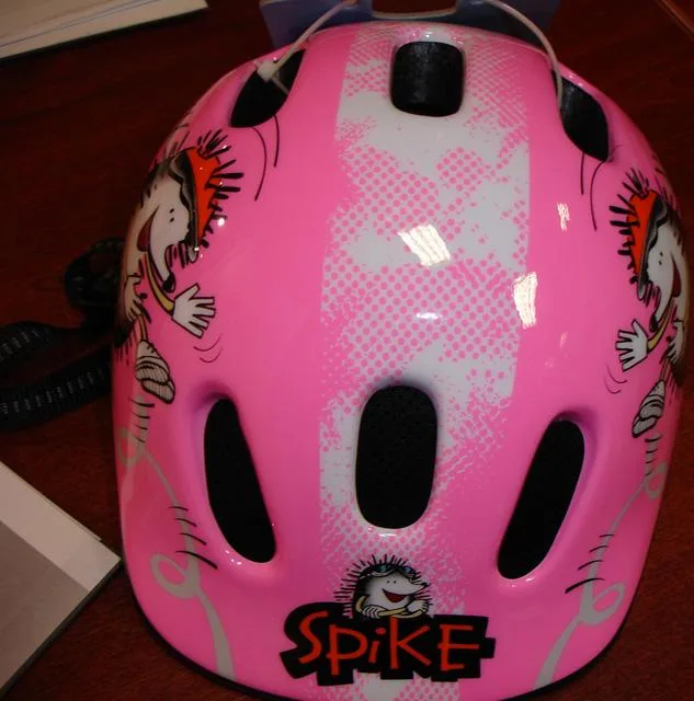Casco da bicicletta «Spike Bicycle Helmets» — foto 2 dell'alert A12/0618/14