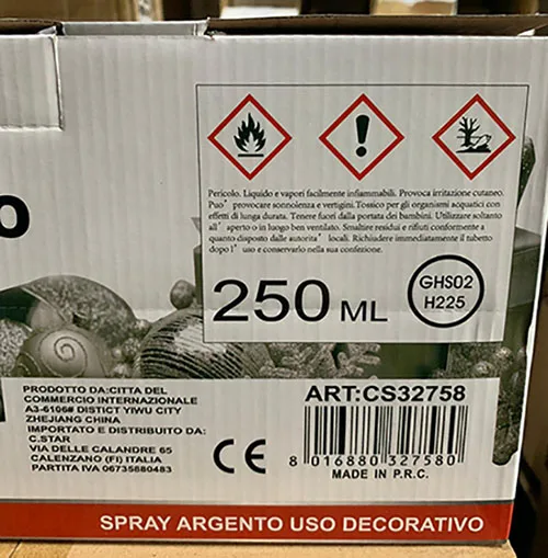 Spray decorativo «Spray argento ad uso decorativo in areosol» — foto 2 dell'alert A12/01761/21