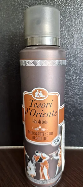 Spruzzo di deodorante (Tesori d'Oriente)