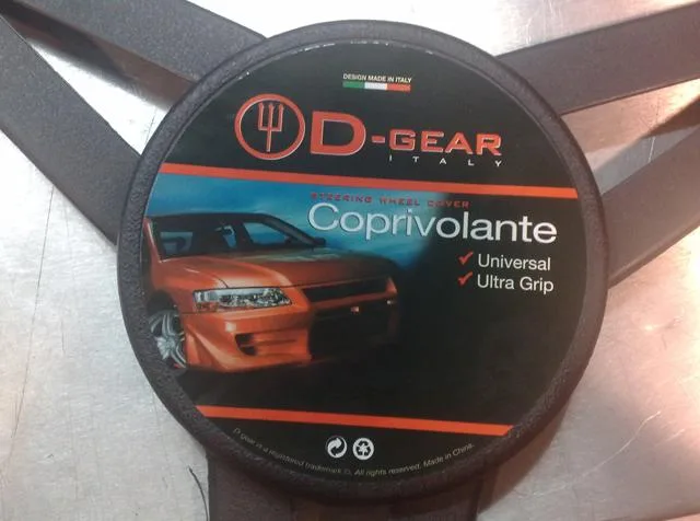 Copertura del volante dell'automobile «Steering wheel cover - Coprivolante» — foto 2 dell'alert A12/0813/13