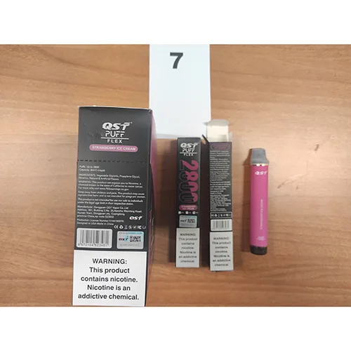 Sigaretta elettronica monouso «Strawberry ice cream» (QST®)