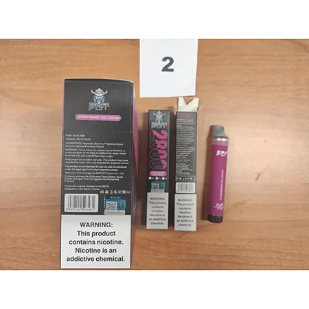 Sigaretta elettronica monouso «Strawberry ice cream» (REPUFF)