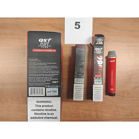 Sigaretta elettronica monouso «Strawberry watermelon» (QST®)