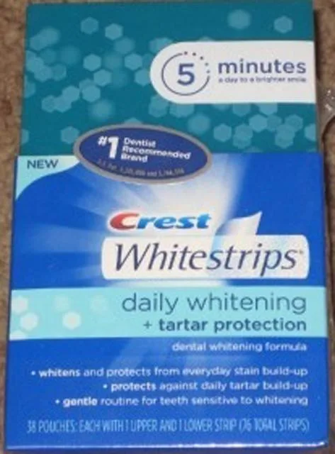 Strisce sbiancanti dentali "Whitestrips — Daily White (Crest)