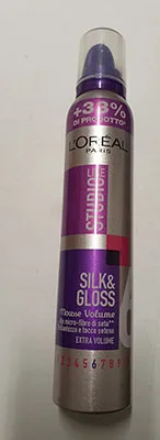 Mousse per capelli «Studio Line» — foto 1 dell'alert A12/01956/23