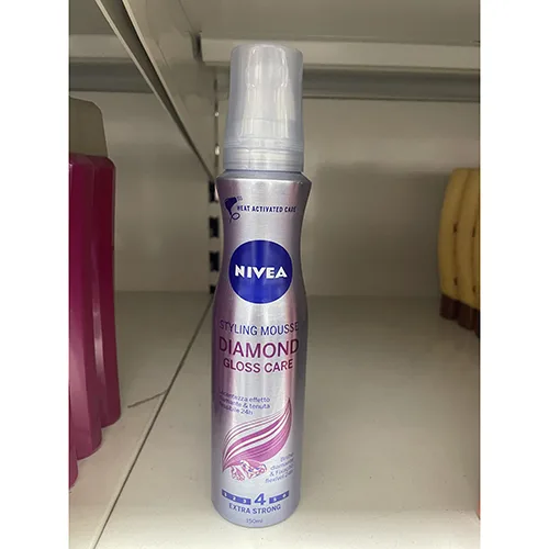 Mousse per capelli «Styling Mousse - Diamond Gloss Care - 4 Extra Strong» (Nivea)