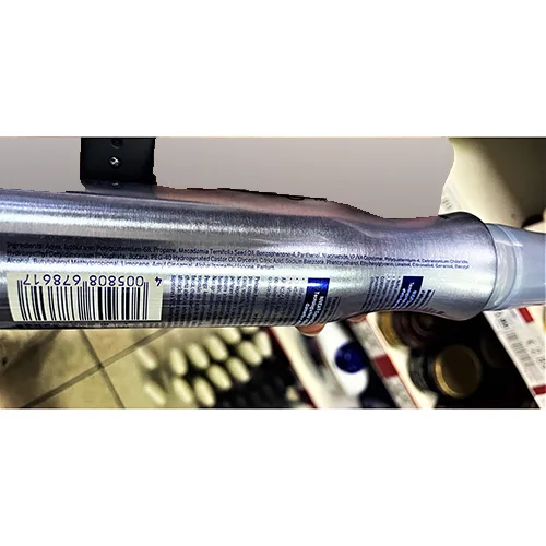 Mousse per capelli «Styling Mousse - Diamond Gloss Care - 4 Extra Strong» — foto 3 dell'alert A12/01631/24
