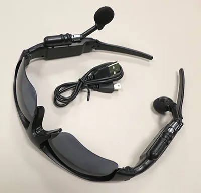 Occhiali da sole con bluetooth «Sun glasses with bluetooth» — foto 2 dell'alert A12/01879/20