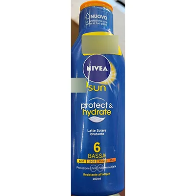 Latte solare «Sun protect &amp; hydrate protezione "6"» (Nivea)