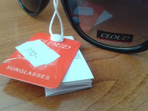 Occhiali da sole «Sunglasses» — foto 2 dell'alert A12/1534/15