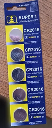Batterie a bottone «SUPER 1 LITHIUM BATTERY CR2016» — foto 1 dell'alert A12/01666/23