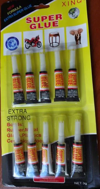 Colla «Super glue 3 g» — foto 2 dell'alert A12/1776/13