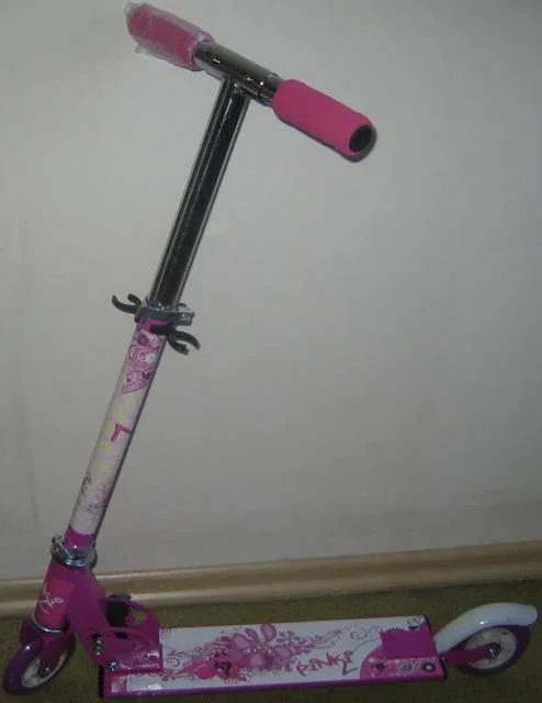 scooter giocattolo «Super Scooter» — foto 5 dell'alert A12/1724/13