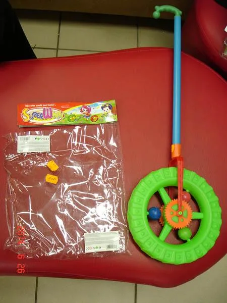 Giocattolo push-along «Super Wheel» — foto 2 dell'alert A12/0004/15