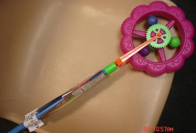 Giocattolo push-along «SUPER WHEEL» — foto 2 dell'alert A12/1311/14