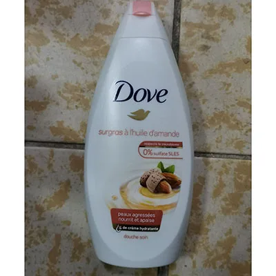 Gel doccia «surgras à l'huile d'amande douche» (Dove)